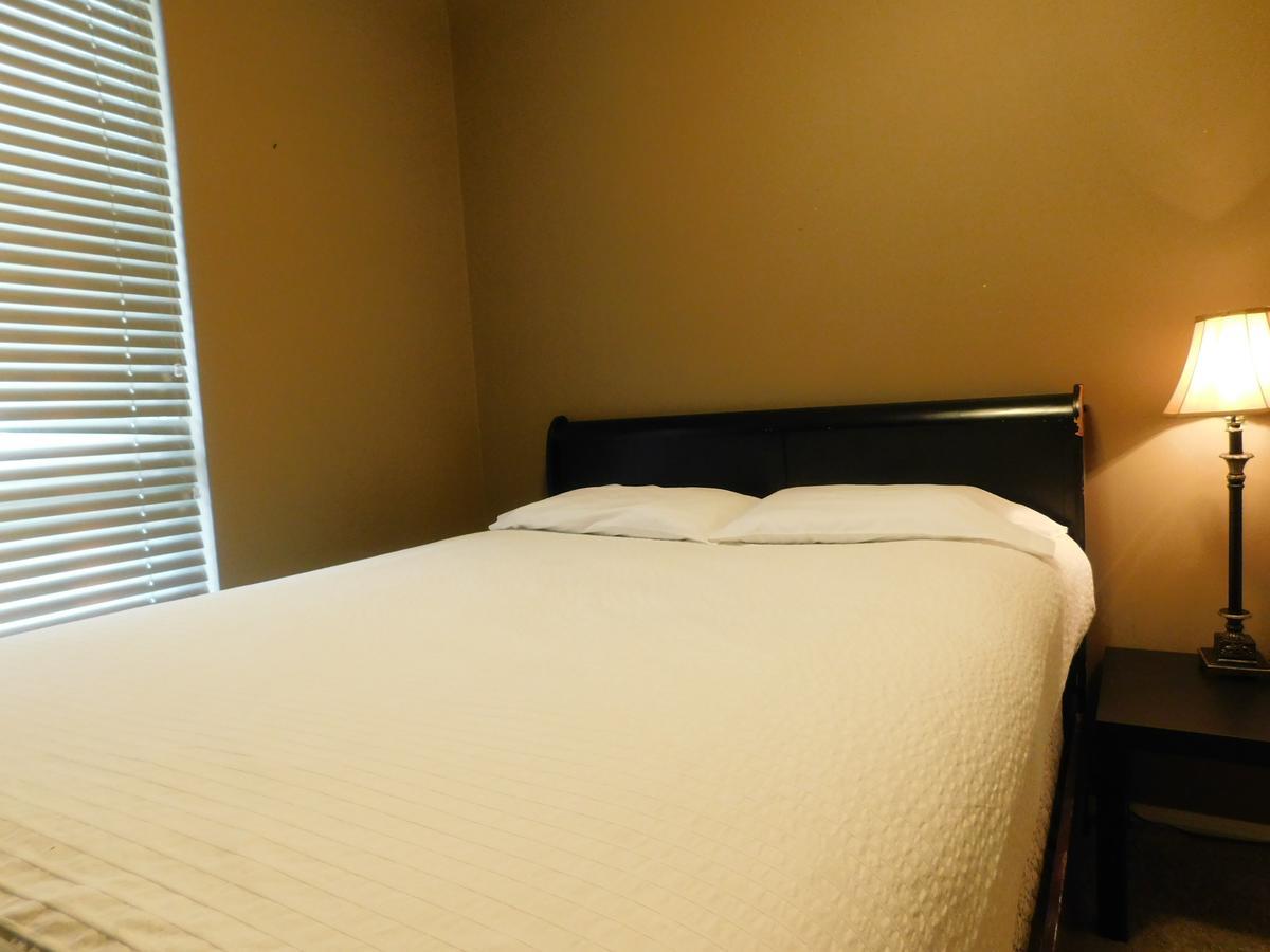 Apartment Regal Suites Calgary