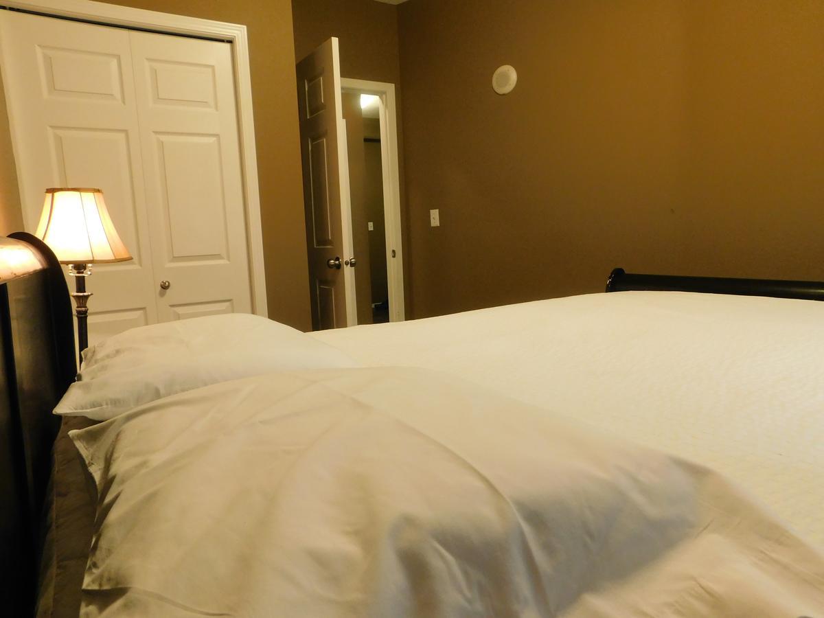 Regal Suites Apartment *