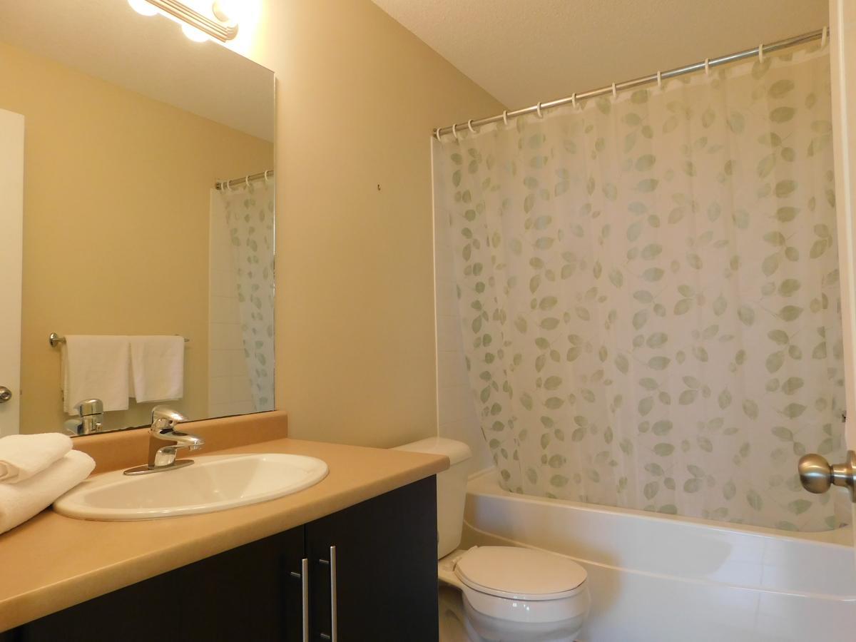 Regal Suites Apartment