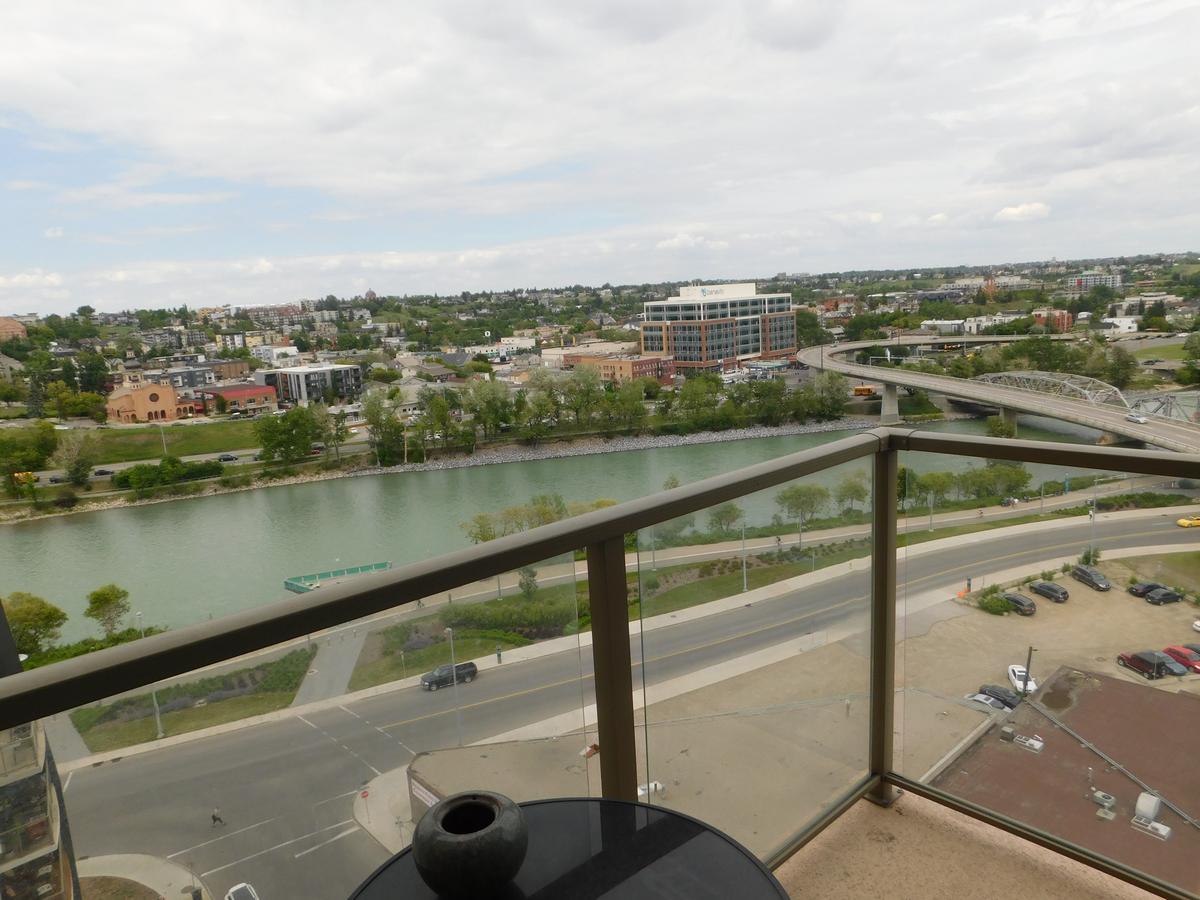 Regal Suites Apartment *