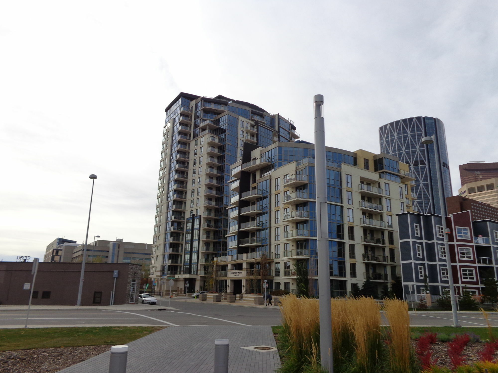 Regal Suites Apartment *